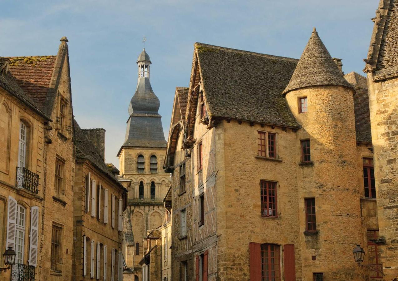 Le Clos de la Musardise - Gîtes de Charme avec Piscine Chauffée Salignac Eyvigues Esterno foto