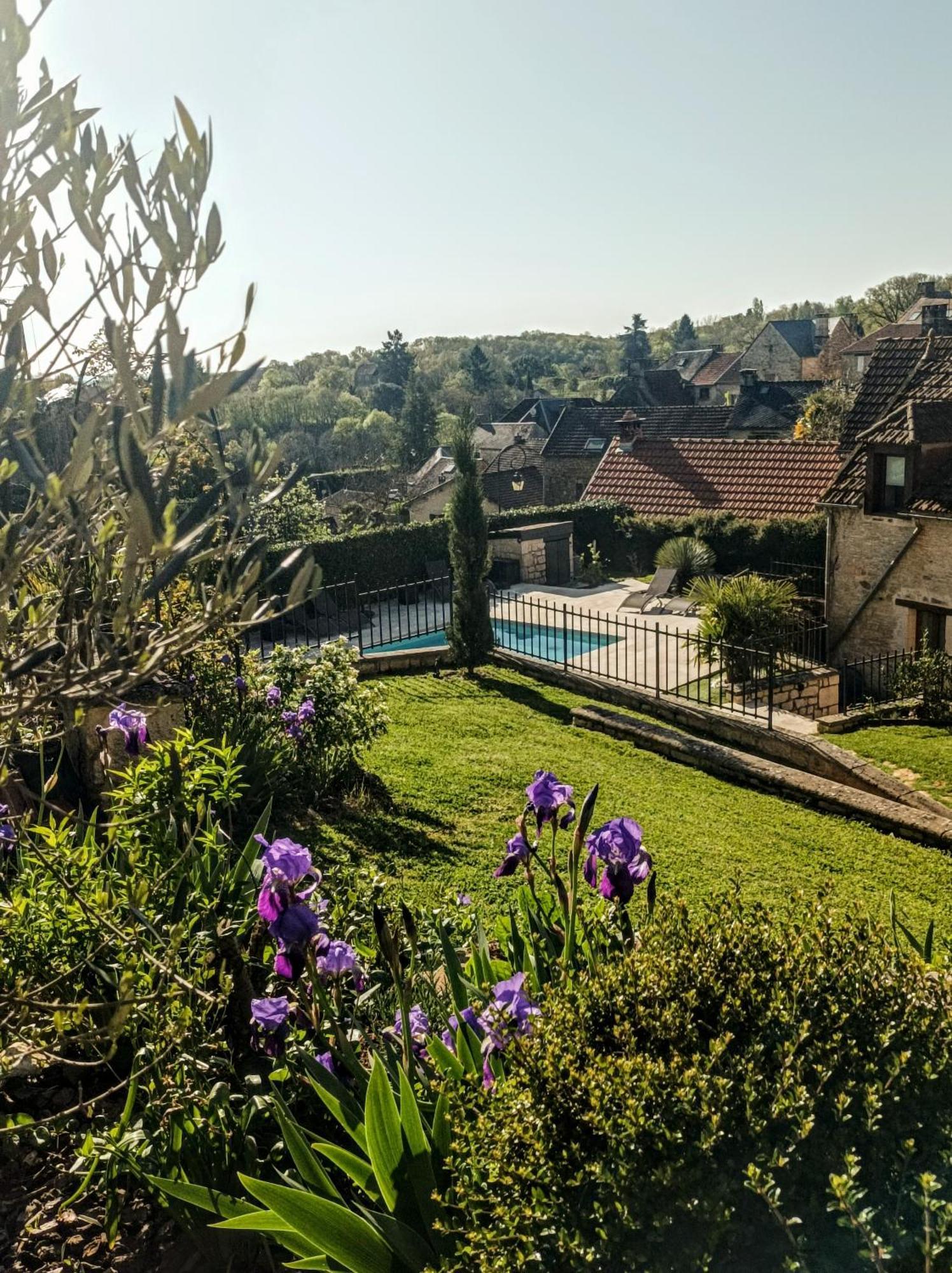Le Clos de la Musardise - Gîtes de Charme avec Piscine Chauffée Salignac Eyvigues Esterno foto
